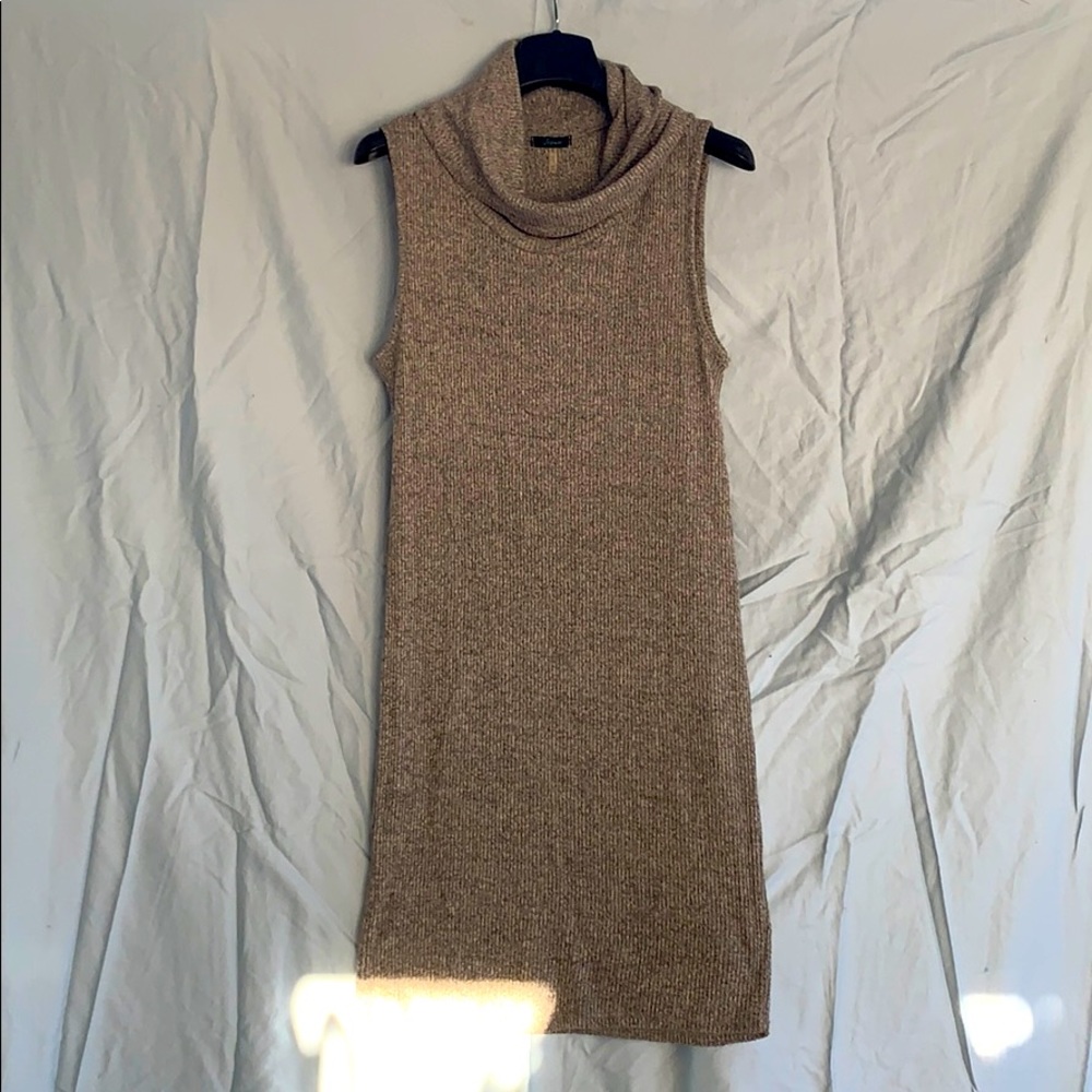 Soprano grey turtle neck form fitting dress